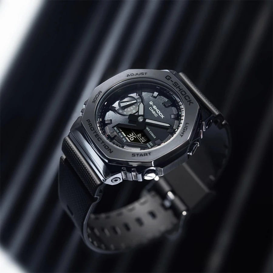 Casio Casio G-Shock GMA-P2100BB-1ADR (GMA-P2100BB-1A)  - задняя крышка пластик корпуса, япония часы