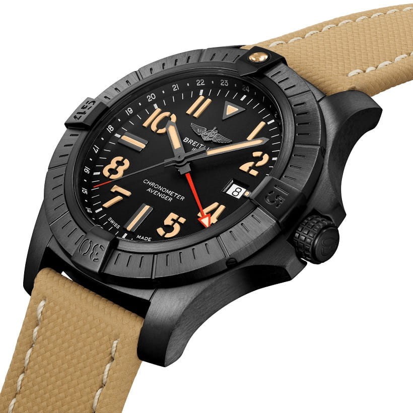 Breitling Breitling Avenger Automatic GMT 45 Night Mission V32395101B1X1 , наручные мужские часы фото под углом