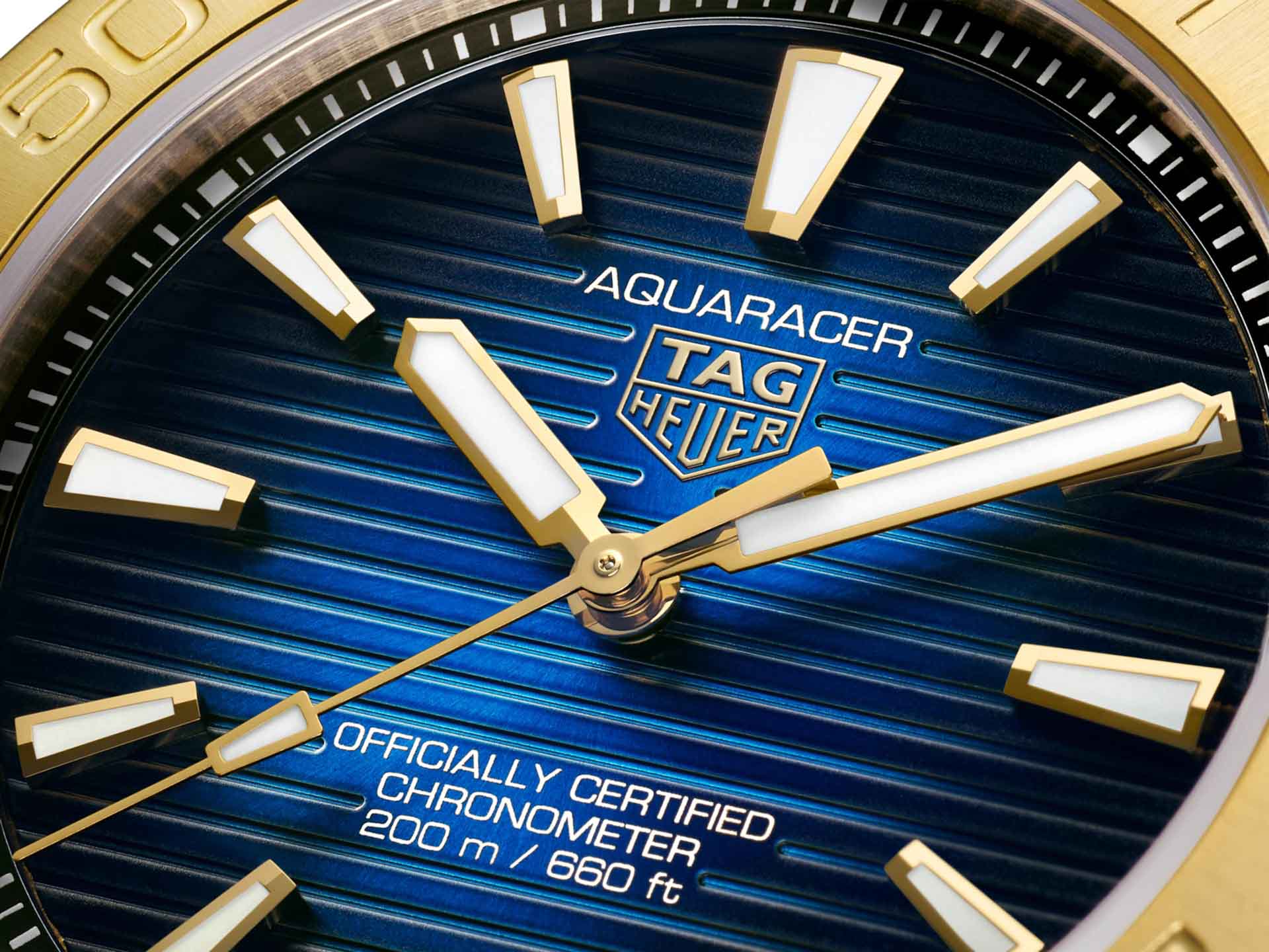 TAG Heuer TAG Heuer Aquaracer Professional 200 WBP5152.FT6210, aquaracer швейцария мужские часы на браслете каучук боковой вид