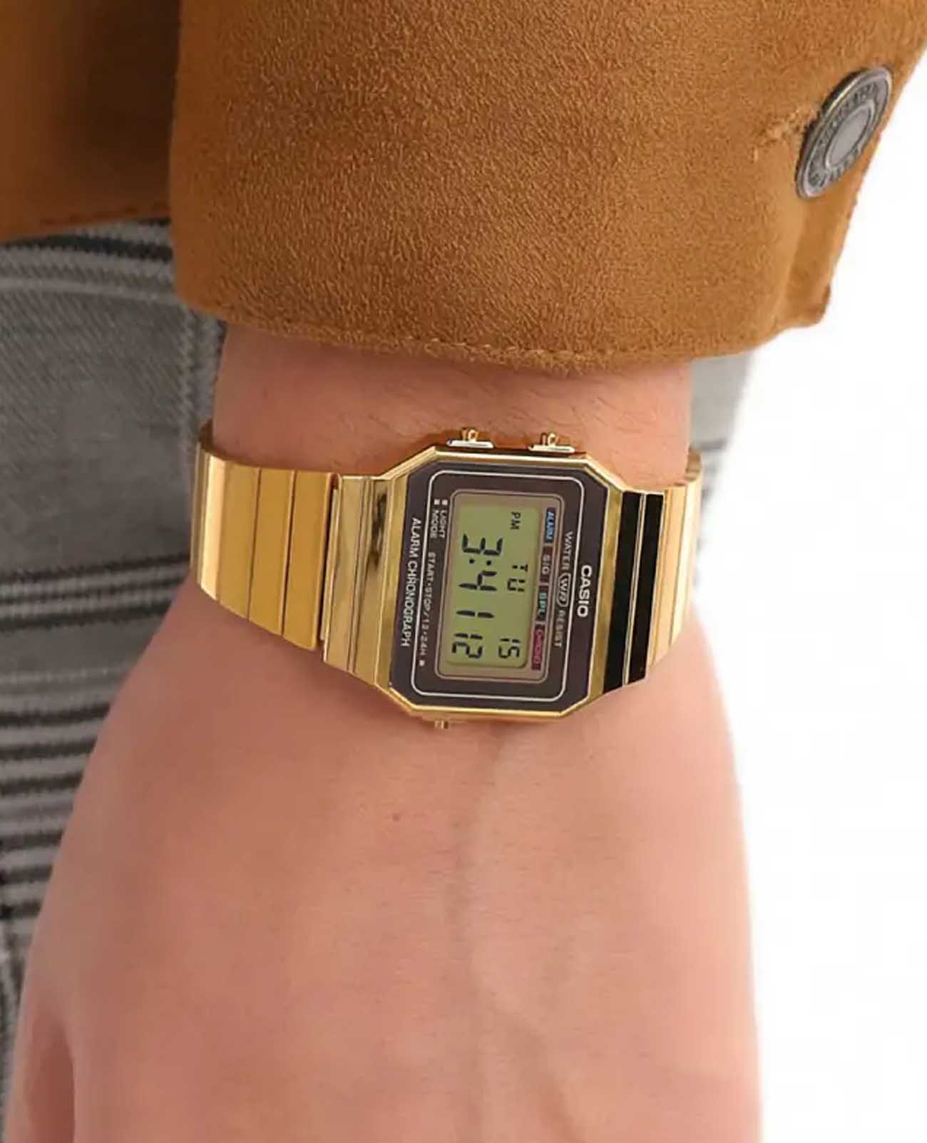 Casio Casio Vintage A700WEG-9AEF ( A700WG-9A) , наручные мужские часы фото под углом