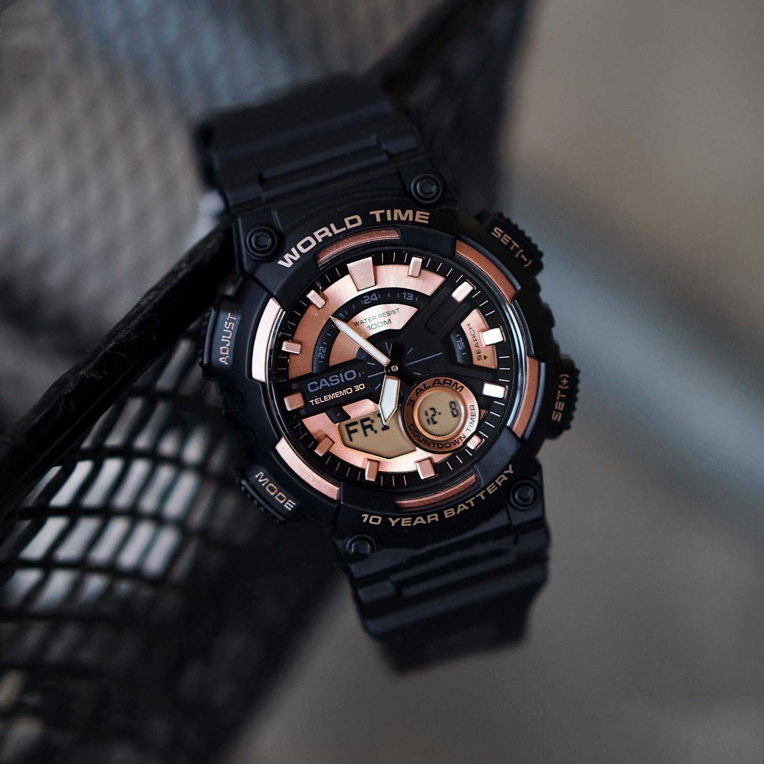 Casio Casio Collection AEQ-110W-1A3VDF (AEQ-110W-1A3), collection япония мужские часы на браслете пластик боковой вид