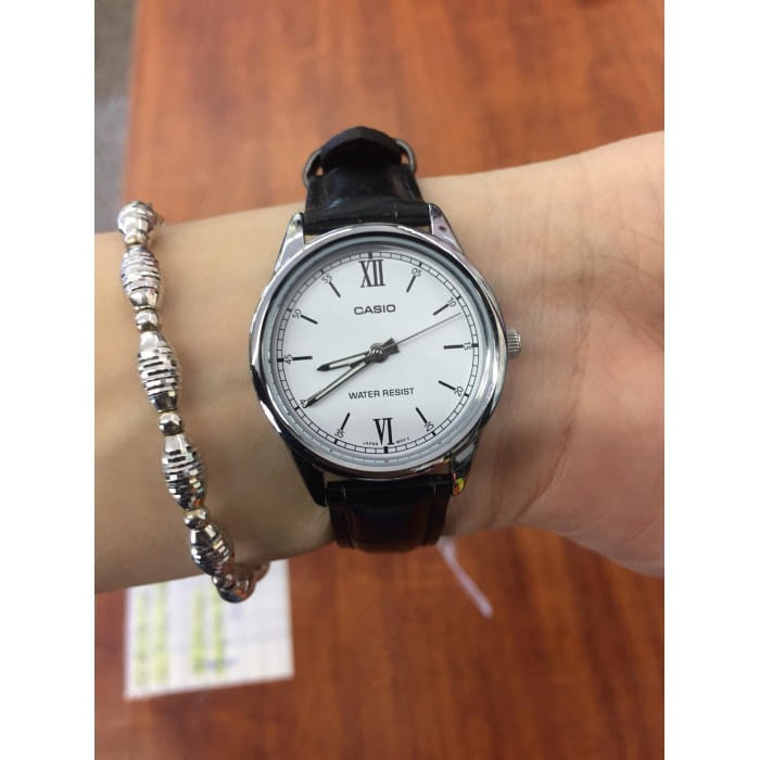 Casio Casio Collection LTP-V005L-7B2 , наручные женские часы фото под углом