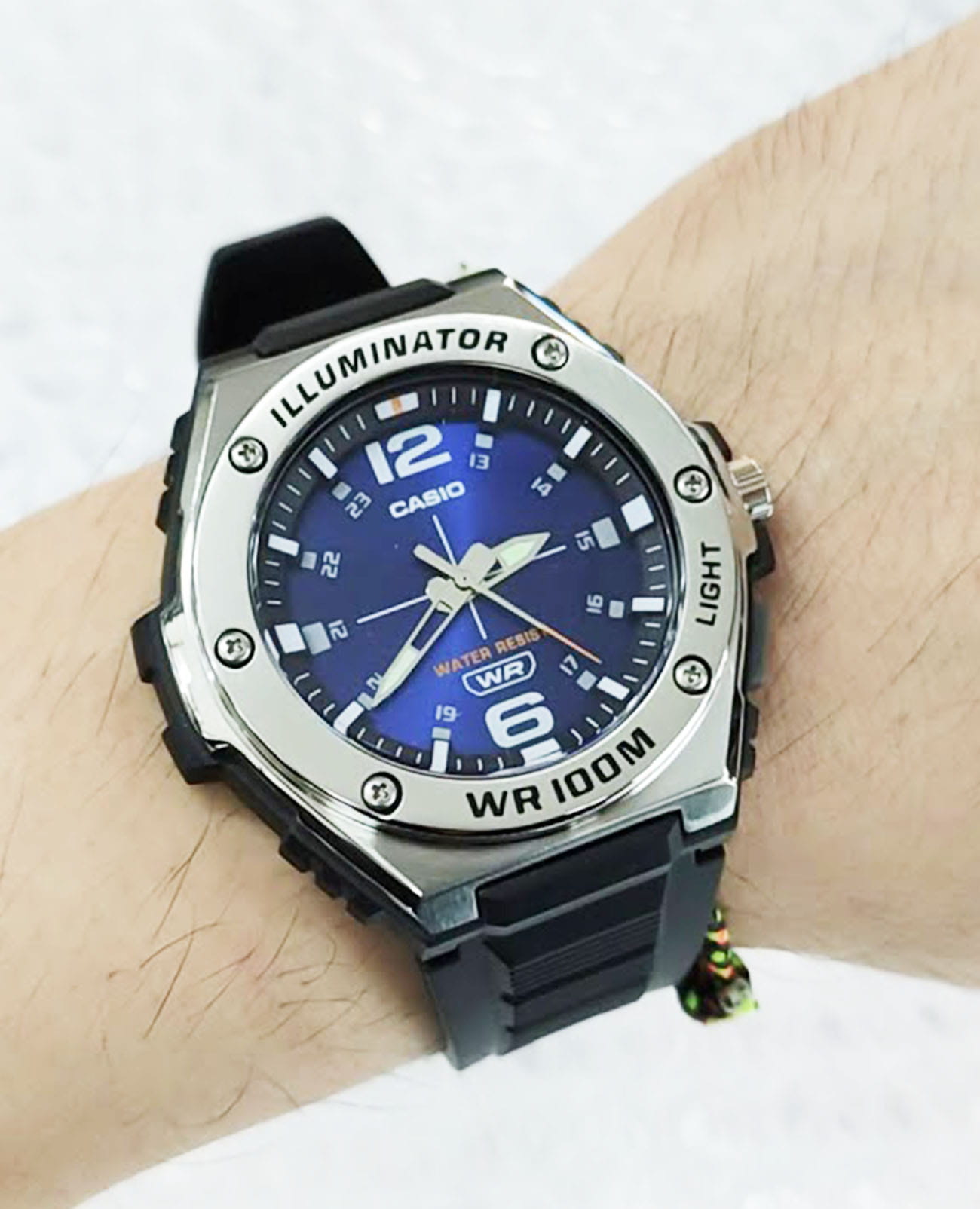 Casio Casio Collection MWA-100HD-2A , наручные мужские часы фото под углом