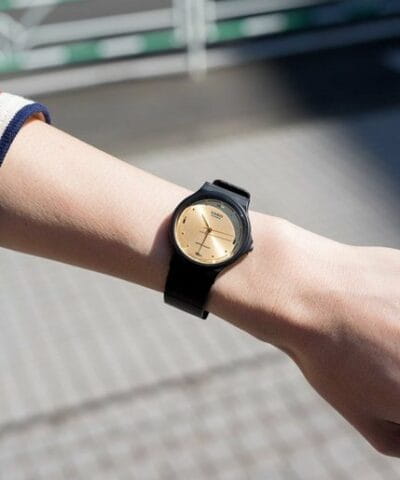 Casio Casio Collection MQ-76-9ALDF (MQ-76-9AL) мужские часы золотой циферблат на запястье