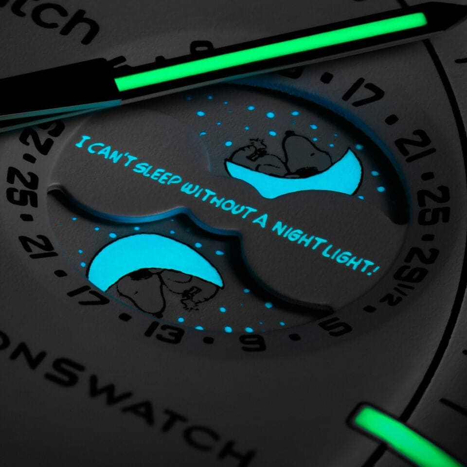 Оригинальные часы Swatch Swatch x Omega Bioceramic Moonswatch Mission to the Moonphase - Full Moon SO33W700 кварцевые калибр механизма  общий вид