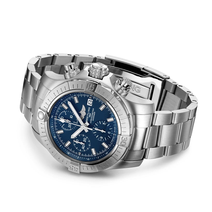 Breitling Breitling Avenger Chronograph 43 A13385101C1A1, avenger швейцария мужские часы на браслете нержавеющая сталь боковой вид