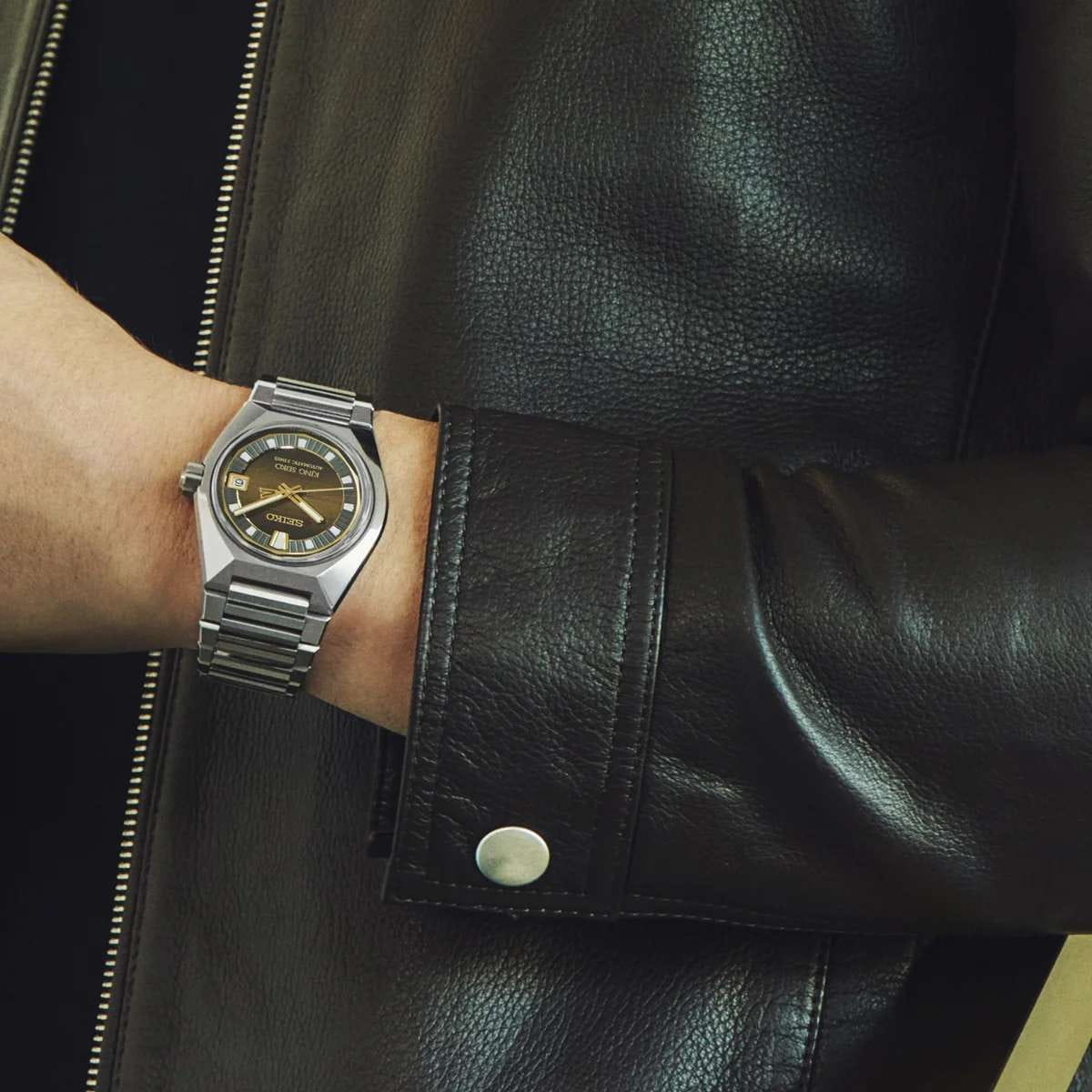 Seiko SLA089J1 мужские часы застежка крупным планом