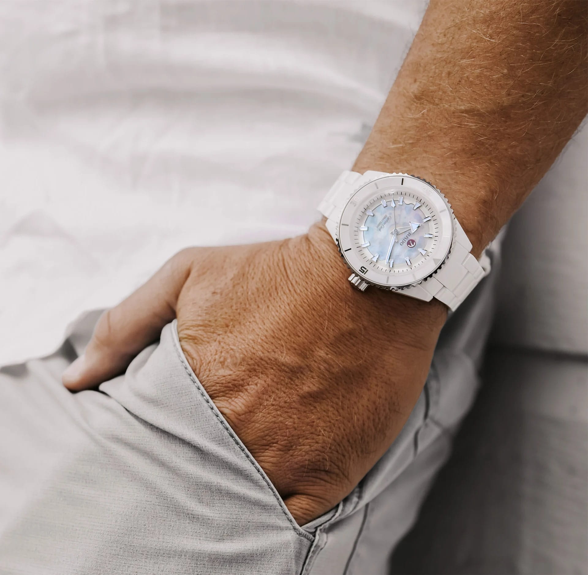 Оригинальные часы Rado Rado Captain Cook High-Tech Ceramic Diver R32132902 механические калибр механизма  общий вид