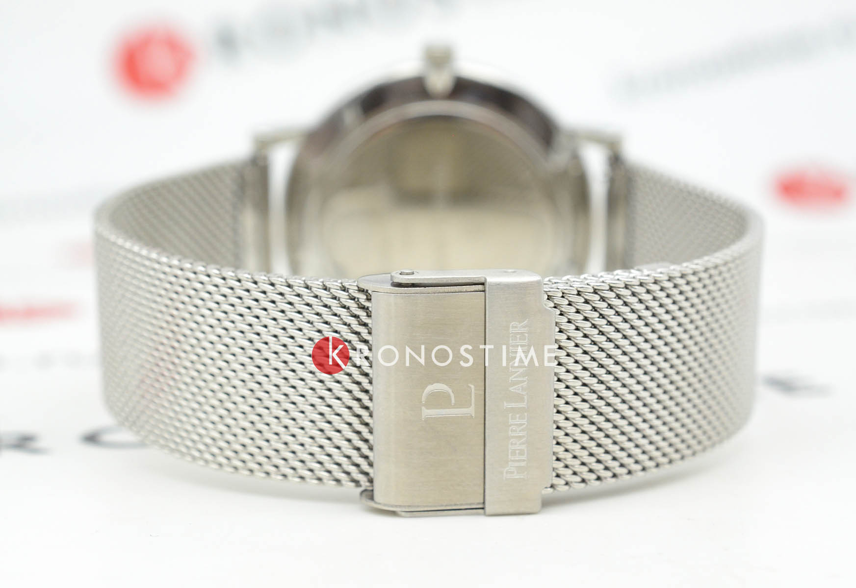 Pierre Lannier Pierre Lannier Echo 386C171 кварцевые мужские часы часы крупный план зеленый циферблата