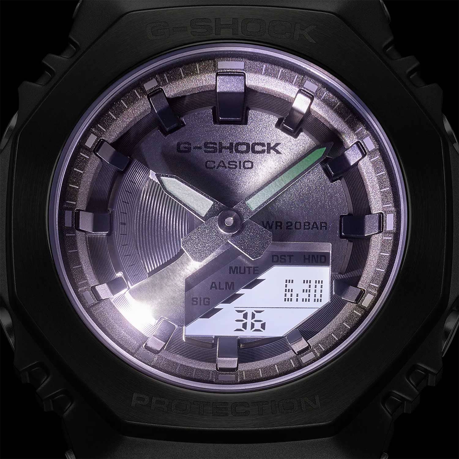 Casio GM-S2100MF-1A женские часы застежка крупным планом