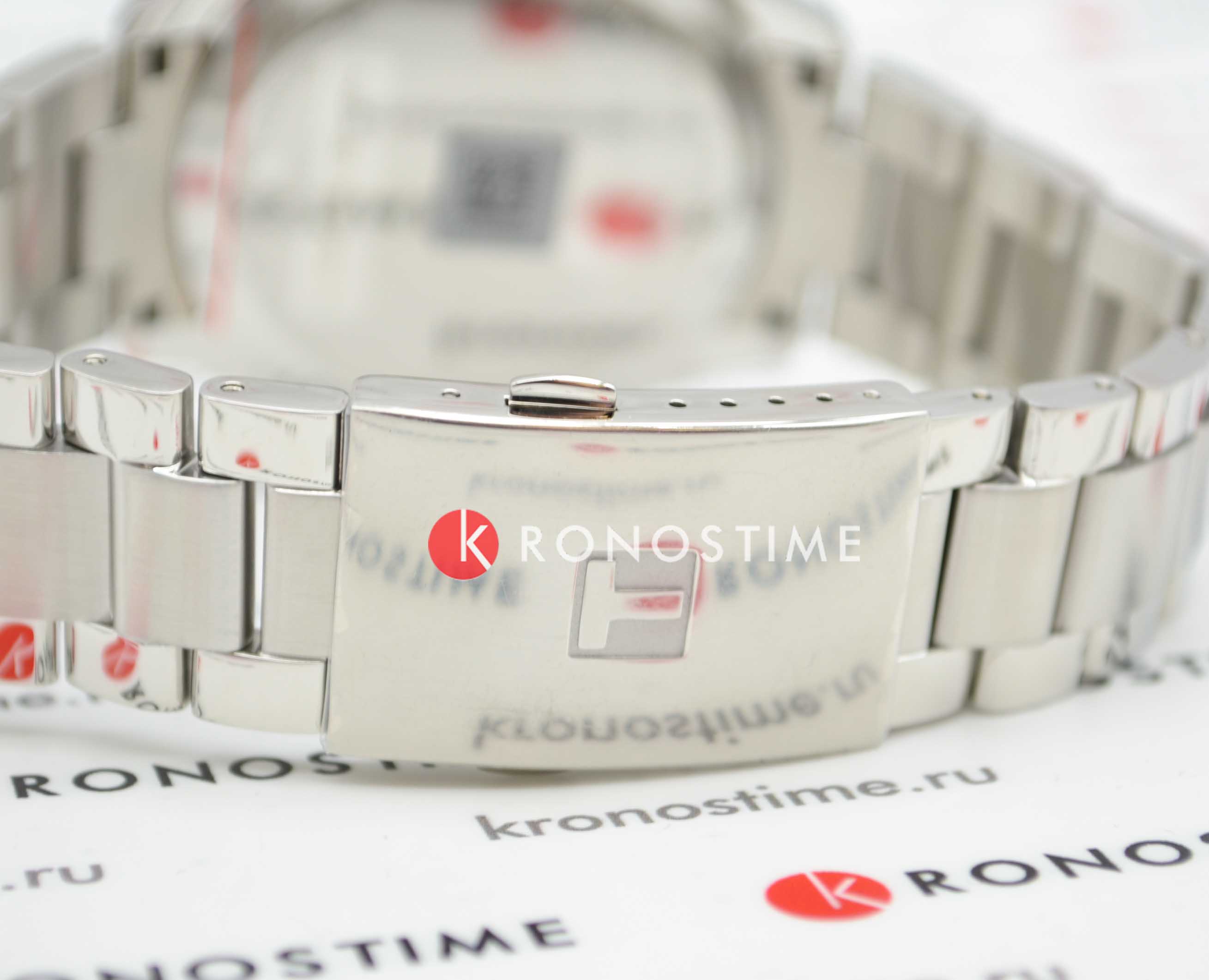 Tissot Tissot Chrono XL Classic T116.617.11.092.00 кварцевые мужские часы часы крупный план зеленый циферблата