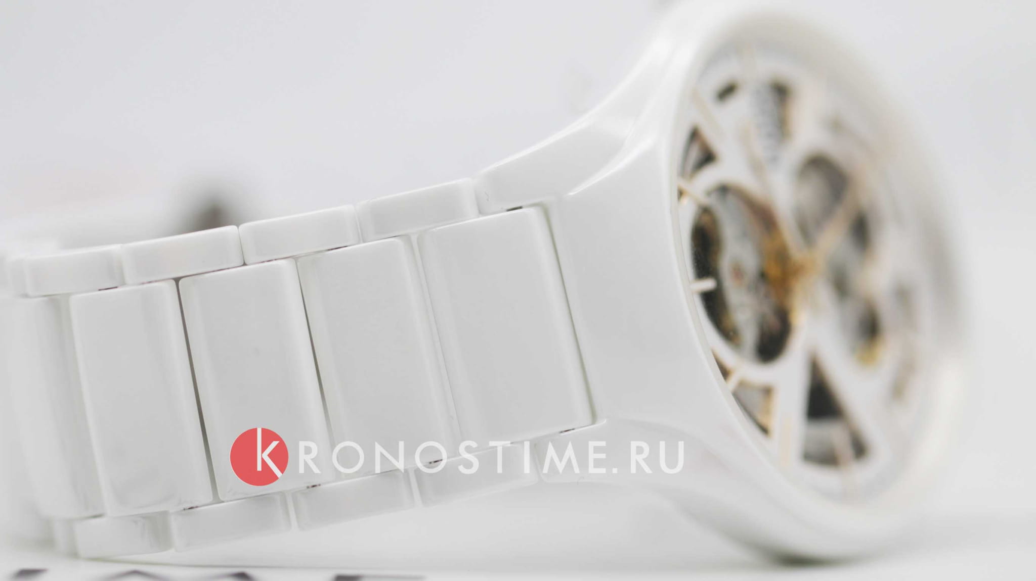 Rado Rado True Open Heart R27106922 механические мужские часы часы крупный план белый циферблата