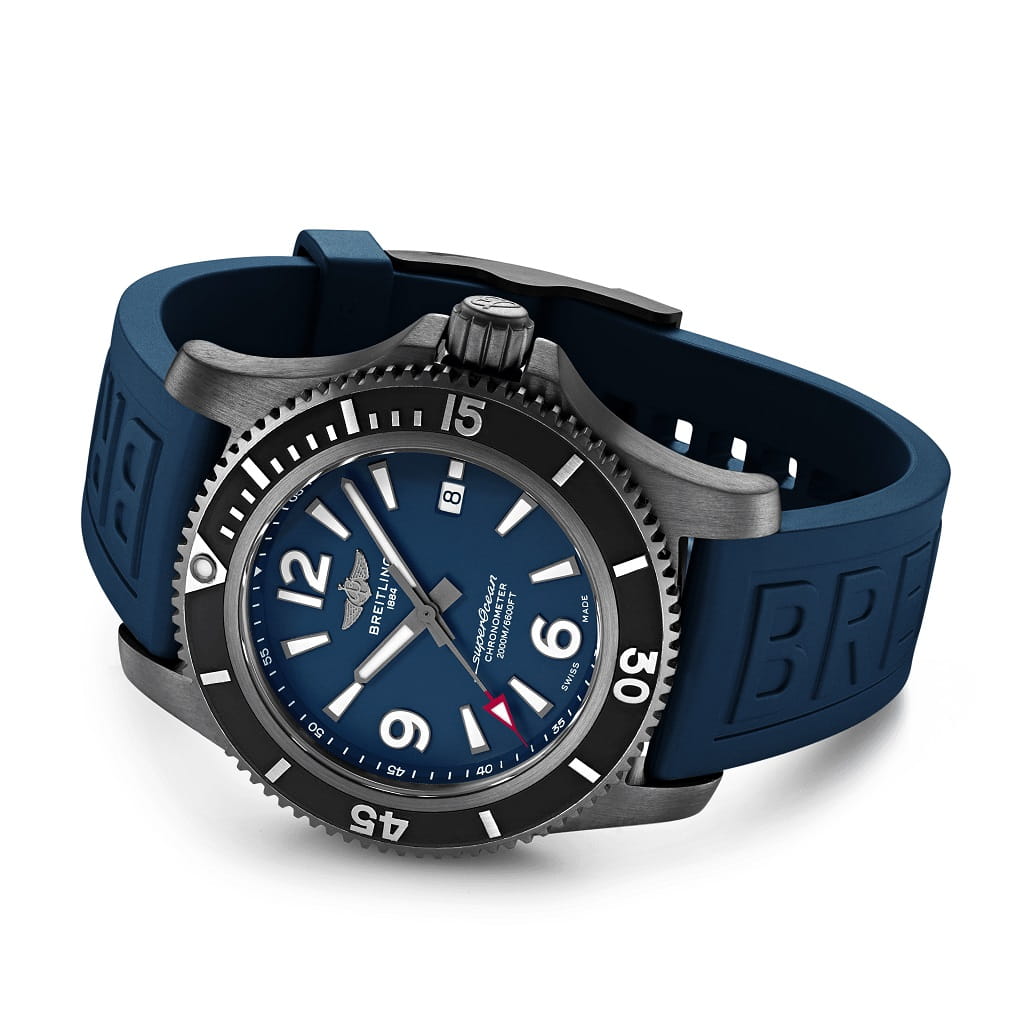 Breitling Breitling Superocean Automatic 46 Black Steel M17368D71C1S1, superocean швейцария мужские часы на браслете каучук боковой вид