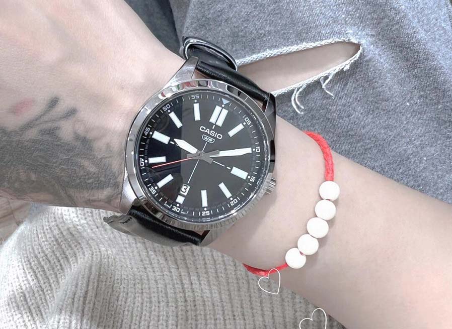 Casio Casio MTP-VD02L-1E , наручные мужские часы фото под углом