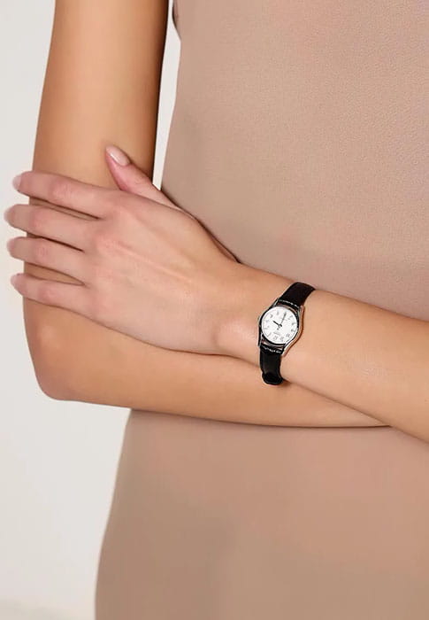 Casio Casio Collection LTP-1154PE-7B кварцевые женские часы часы крупный план белый циферблата