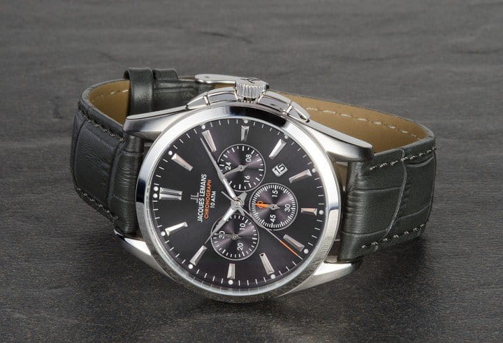 Jacques Lemans Jacques Lemans Classic 1-1945A  — детали корпуса и кожаный