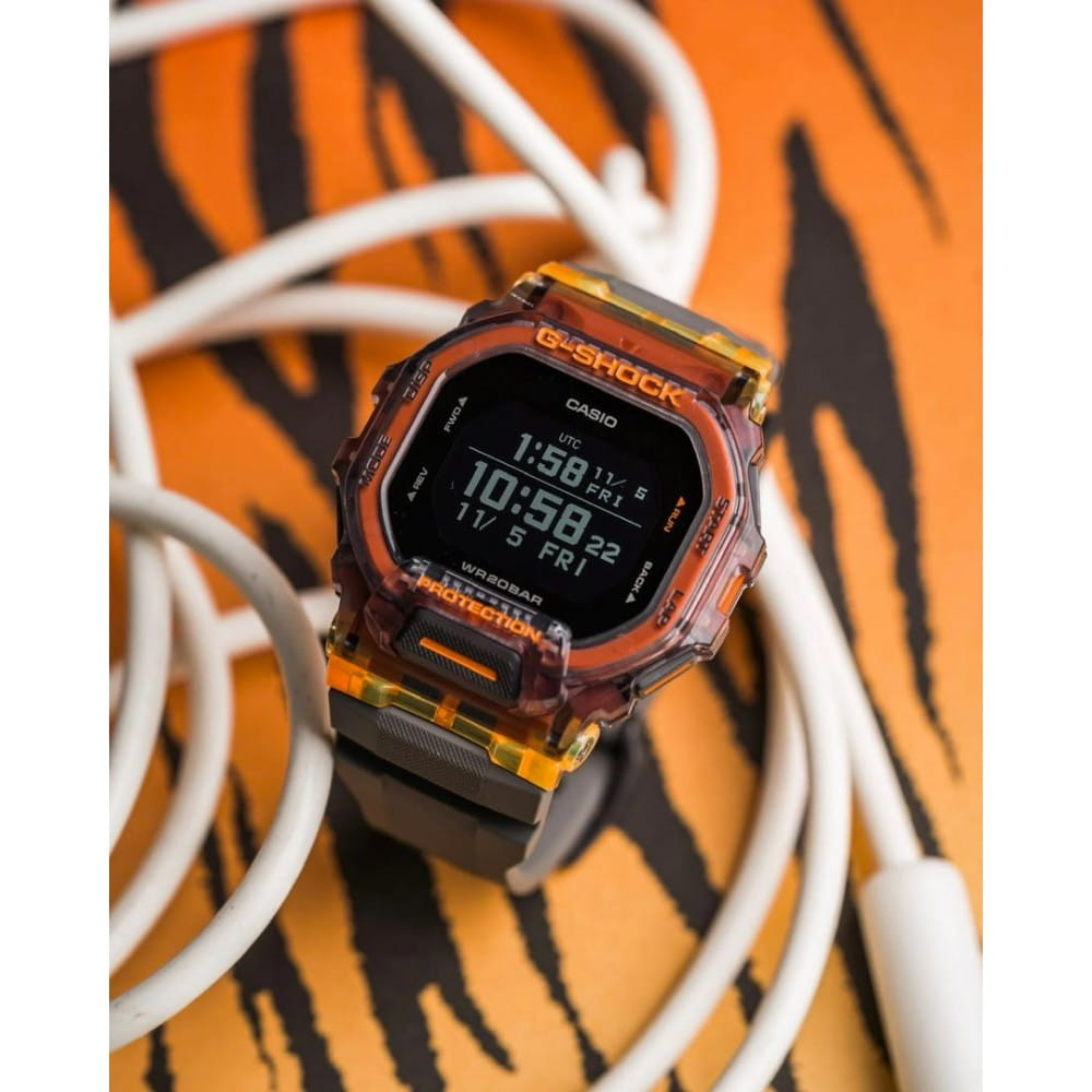 Оригинальные часы Casio Casio G-Shock GBD-200SM-1A5DR (GBD-200SM-1A5) электронные калибр механизма  общий вид