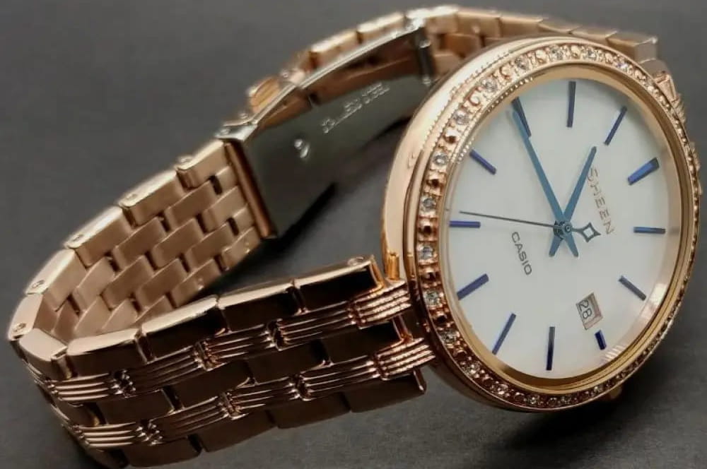 Casio Casio Sheen SHE-4052PG-2A женские часы перламутровый циферблат на запястье