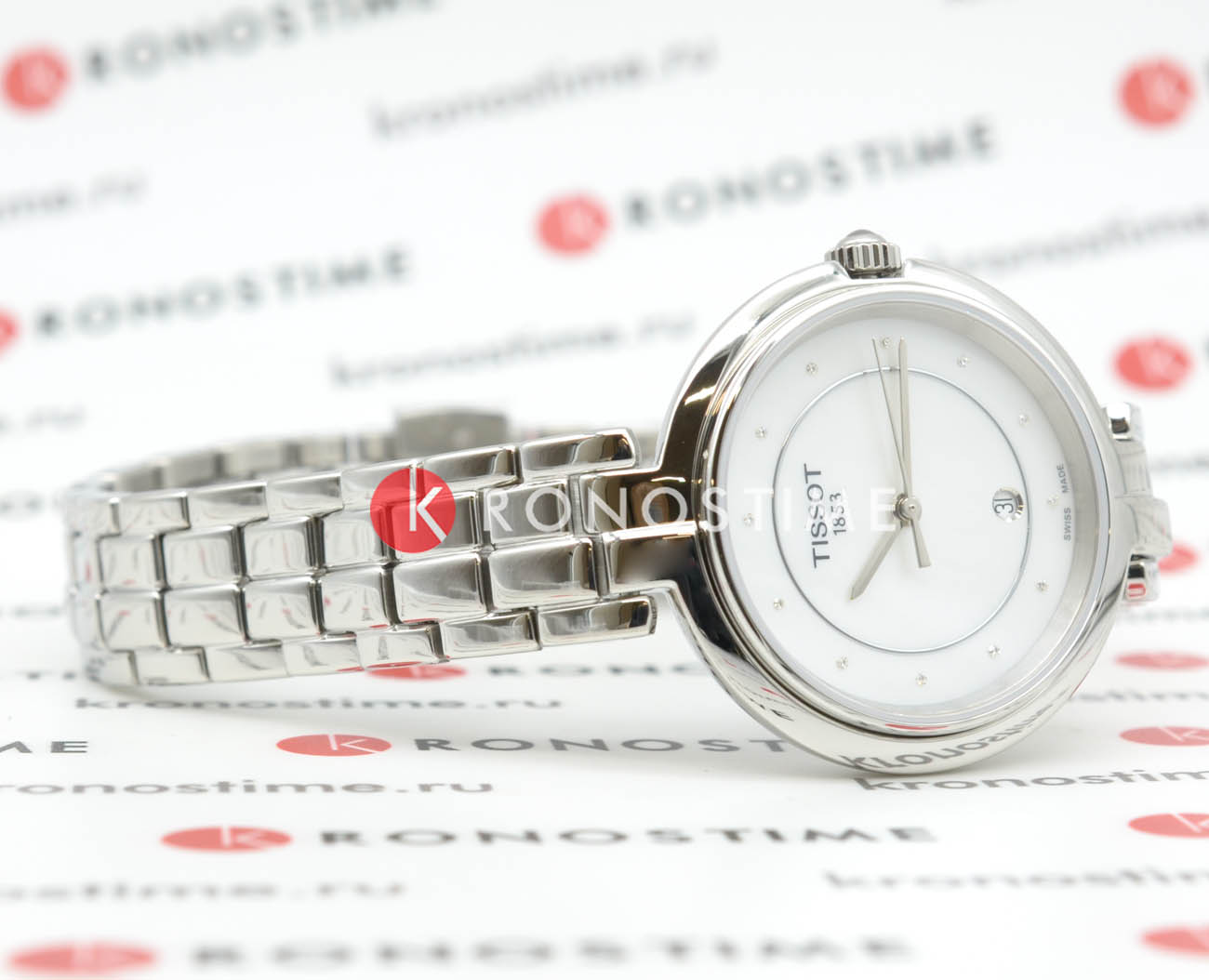 Tissot Tissot Flamingo T094.210.11.116.01 кварцевые женские часы часы крупный план перламутровый циферблата