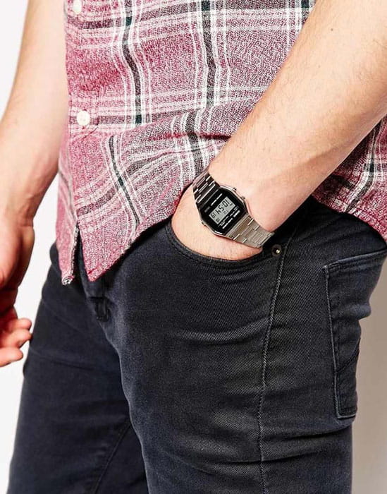 Casio Casio A-158WEA-1  — детали корпуса и нержавеющая сталь