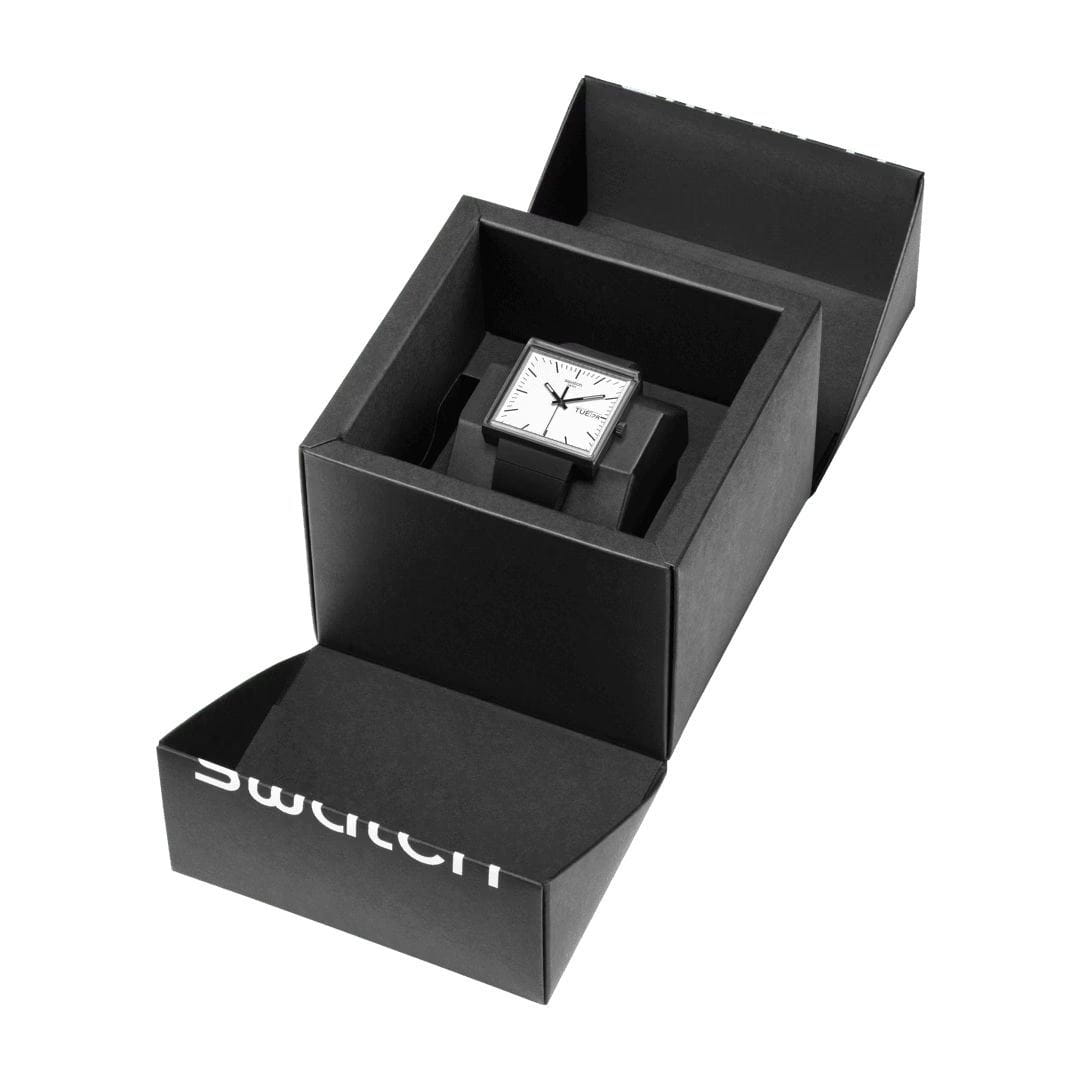 Swatch SO34B700 женские часы застежка крупным планом