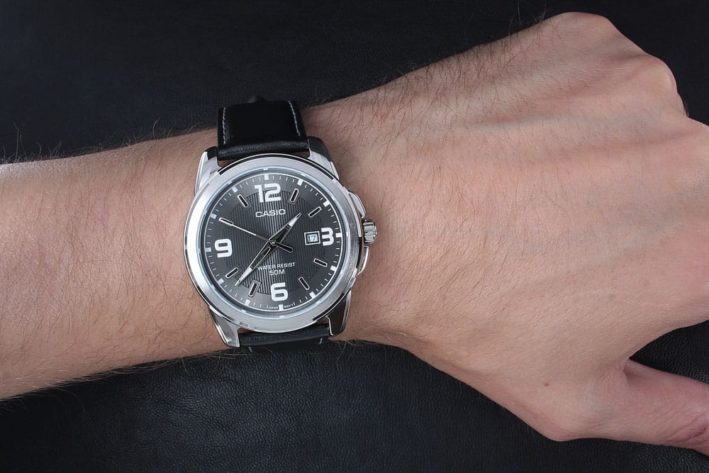 Casio Casio Collection LTP-1314L-8A, ltp япония женские часы на браслете кожаный боковой вид