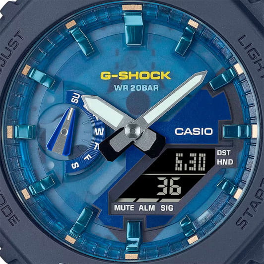 Casio Casio G-Shock GA-2100AS-2A, g-shock япония мужские часы на браслете пластик боковой вид