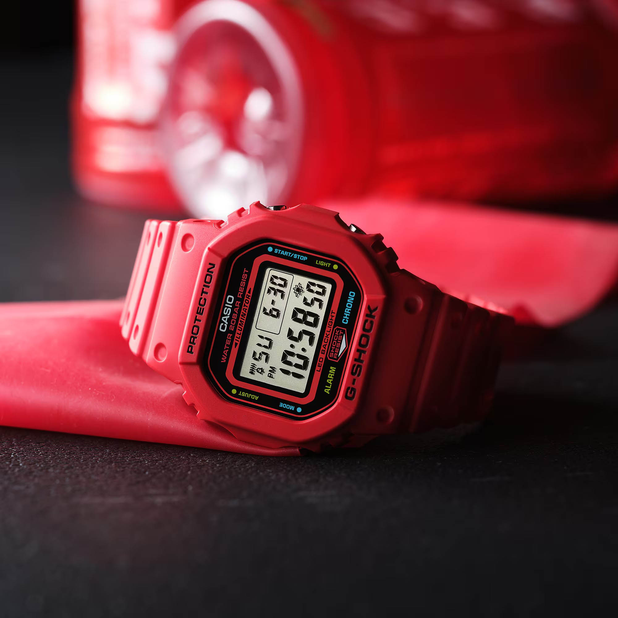 Casio Casio G-Shock DW-5600EP-4 DW-5600, наручные мужские часы фото под углом