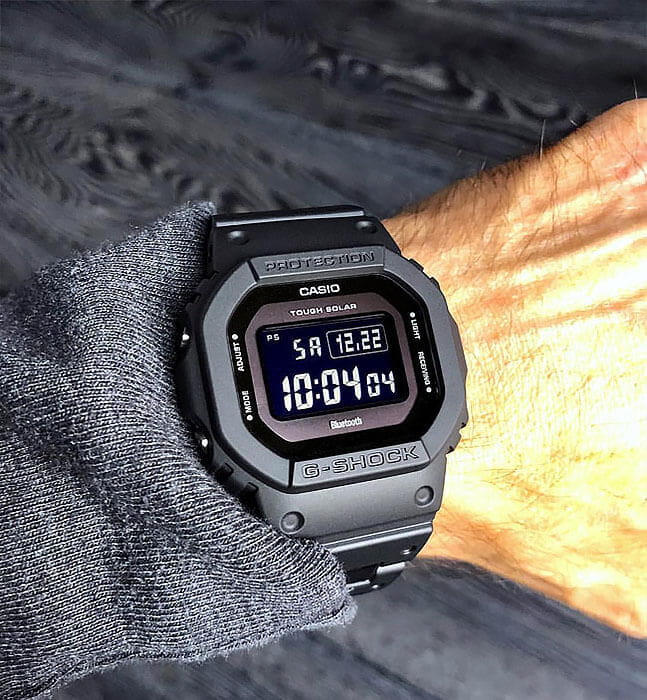 Casio Casio G-Shock GW-B5600BC-1BDR (GW-B5600BC-1B) мужские часы черный циферблат на запястье