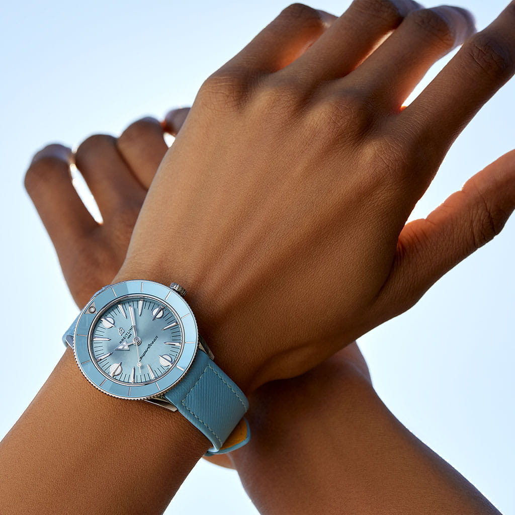 Breitling Breitling Superocean Heritage ’57 Pastel Paradise A10340161C1X1 , наручные женские часы фото под углом