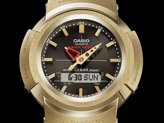 Casio AWM-500GD-9ADR мужские часы застежка крупным планом