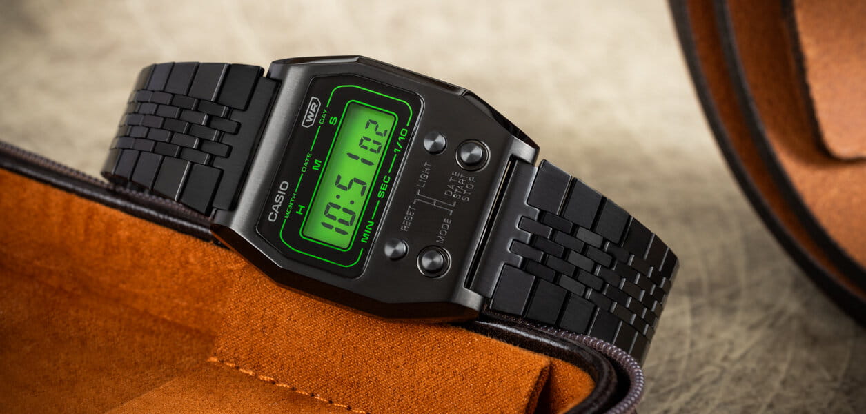 Casio Casio Vintage A1100B-1EF, vintage япония мужские часы на браслете нержавеющая сталь с ip-покрытием боковой вид
