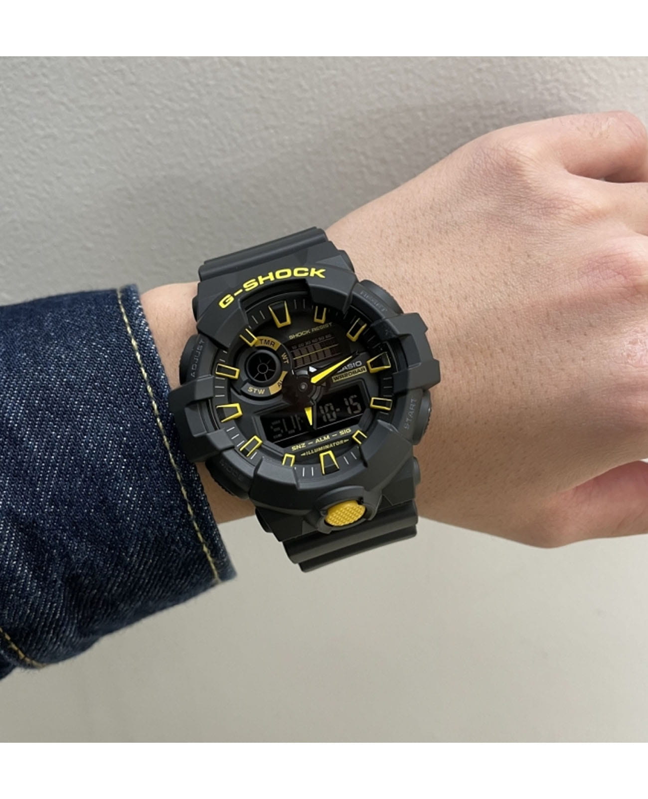 Casio Casio G-Shock GA-700CY-1ADR (GA-700CY-1A) GA-700, наручные мужские часы фото под углом