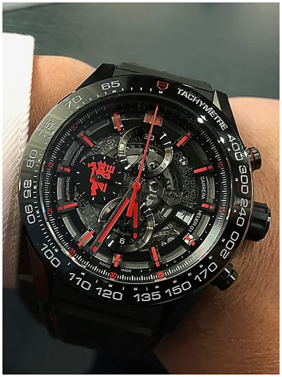 TAG Heuer TAG Heuer Carrera CAR2A1J.FC6400, carrera швейцария мужские часы на браслете кожа + каучук боковой вид