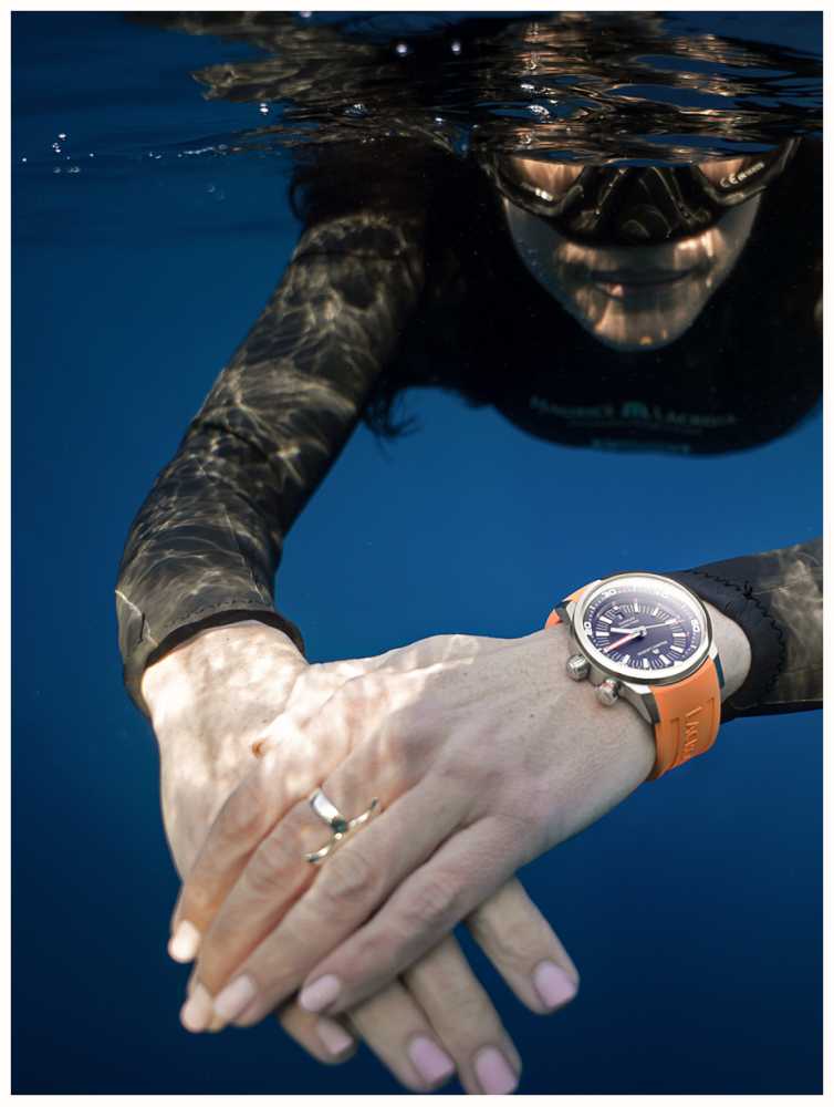 Maurice Lacroix Maurice Lacroix Pontos s diver  PT6248-SS00L-330-J , наручные мужские часы фото под углом