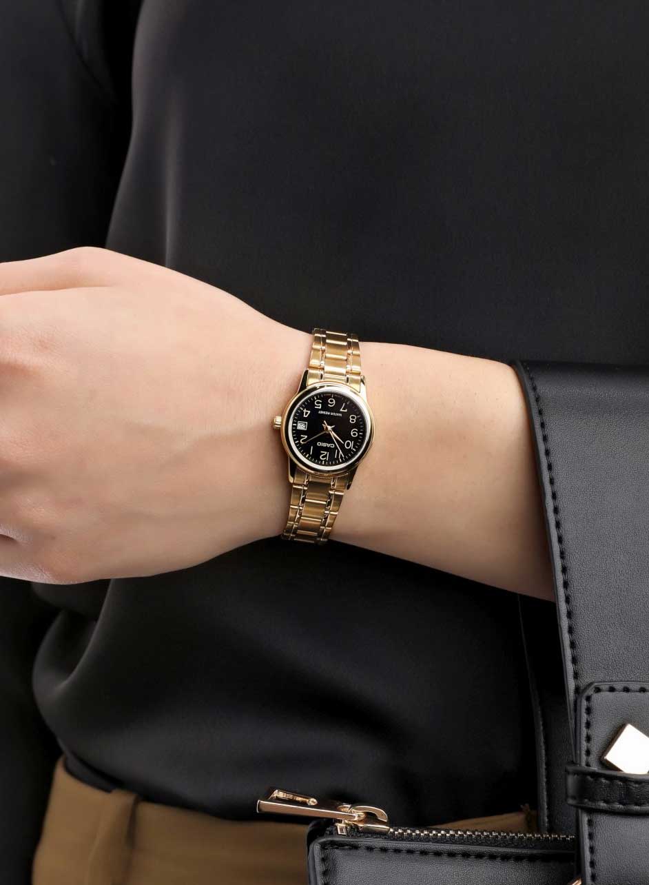 Casio Casio Collection LTP-V002G-1B , наручные женские часы фото под углом