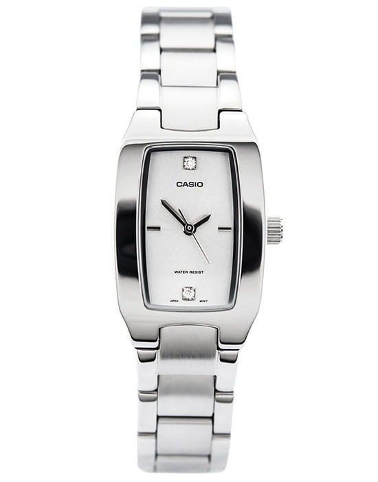 Casio Casio Collection LTP-1165A-7C2  LTP-1165A-7C2 кварцевые женские часы серебристый циферблат, браслет нержавеющая сталь — вид спереди