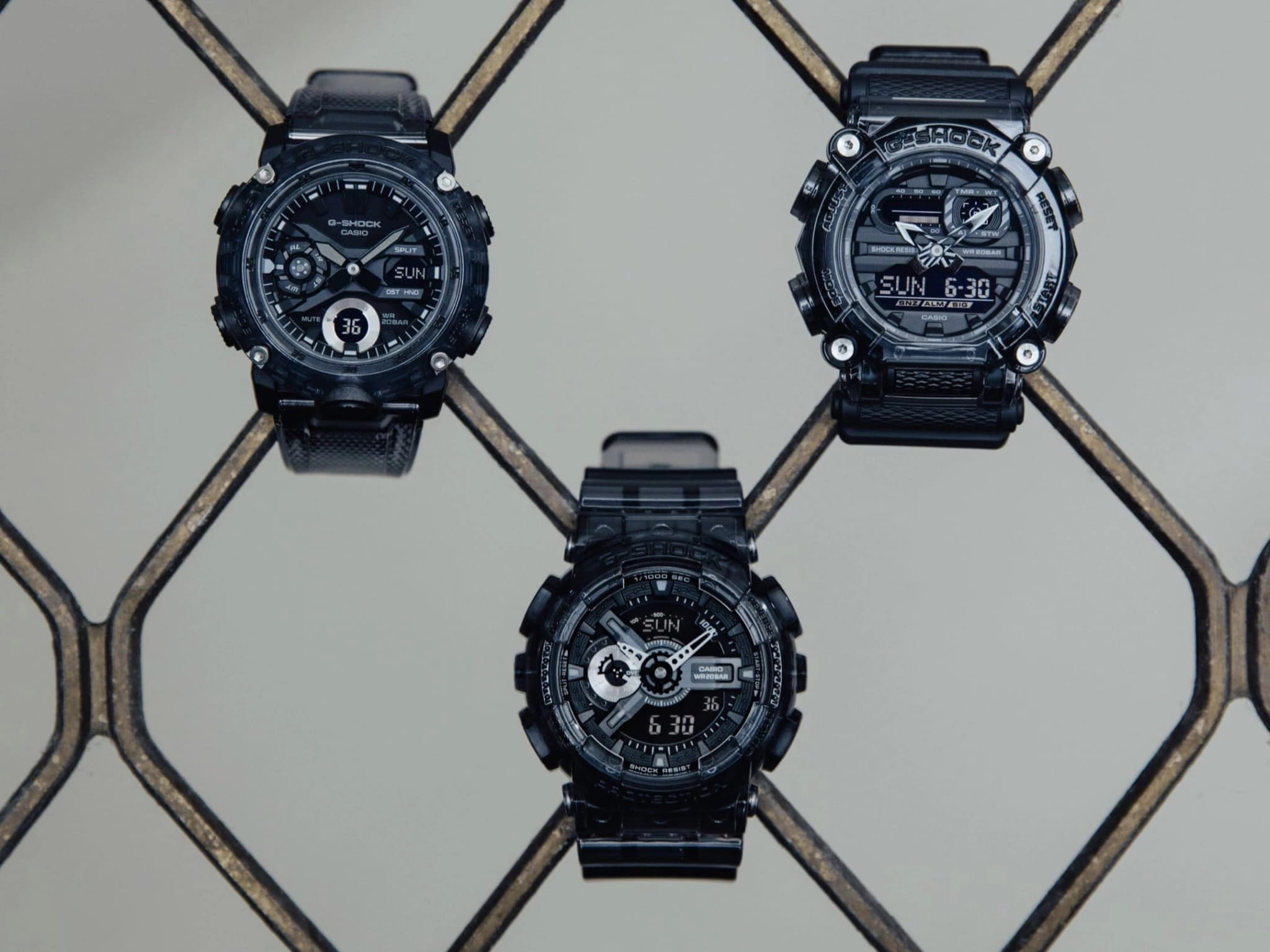 Casio Casio G-Shock GA-2000SKE-8A GA-2000 — детали корпуса и пластик