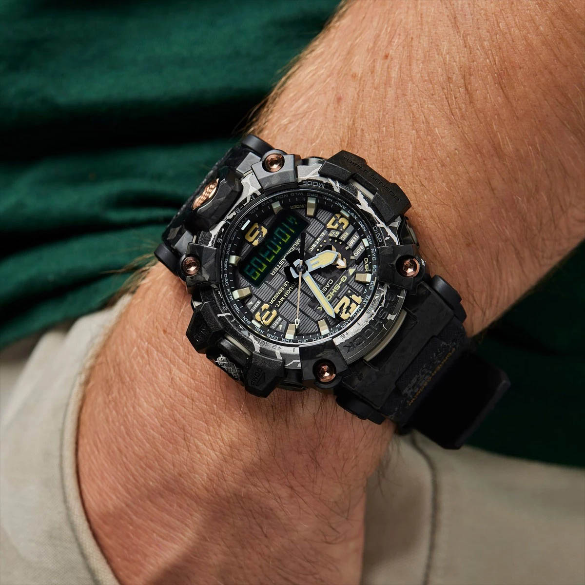 Casio Casio G-Shock GWG-2000CR-1ADR (GWG-2000CR-1A) Mudmaster, наручные мужские часы фото под углом