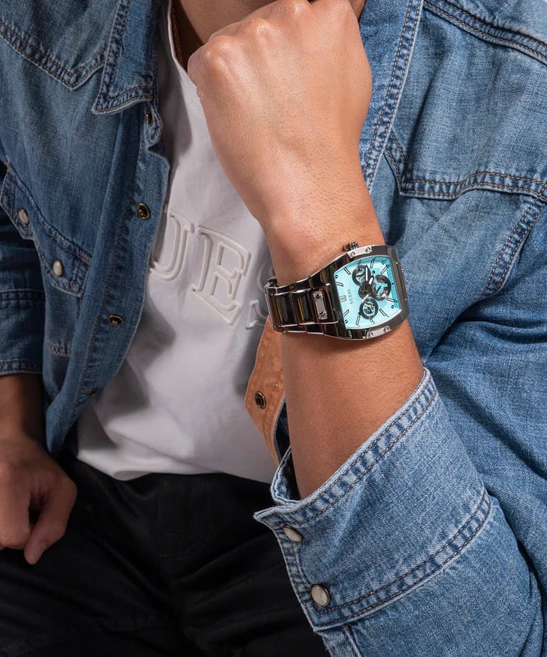 Guess GW0456G4 мужские часы застежка крупным планом