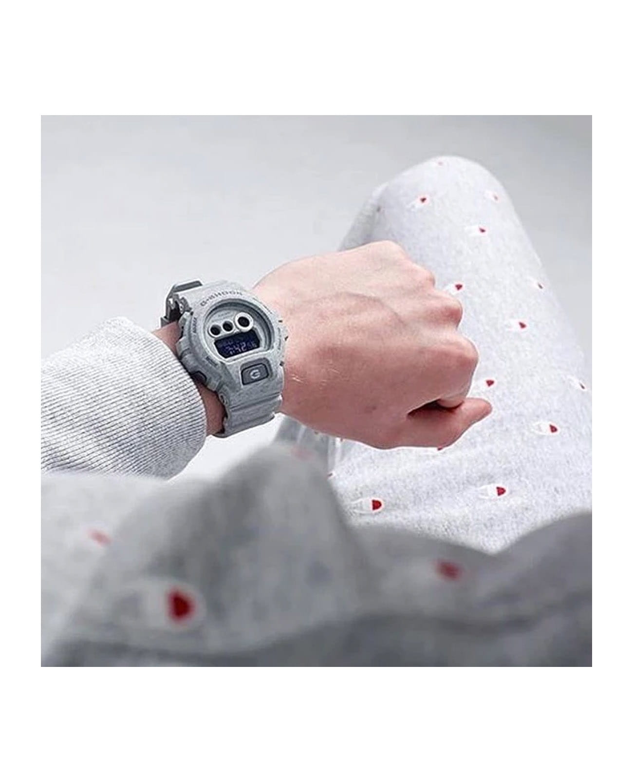 Casio Casio G-Shock GD-X6900HT-8ER , наручные мужские часы фото под углом