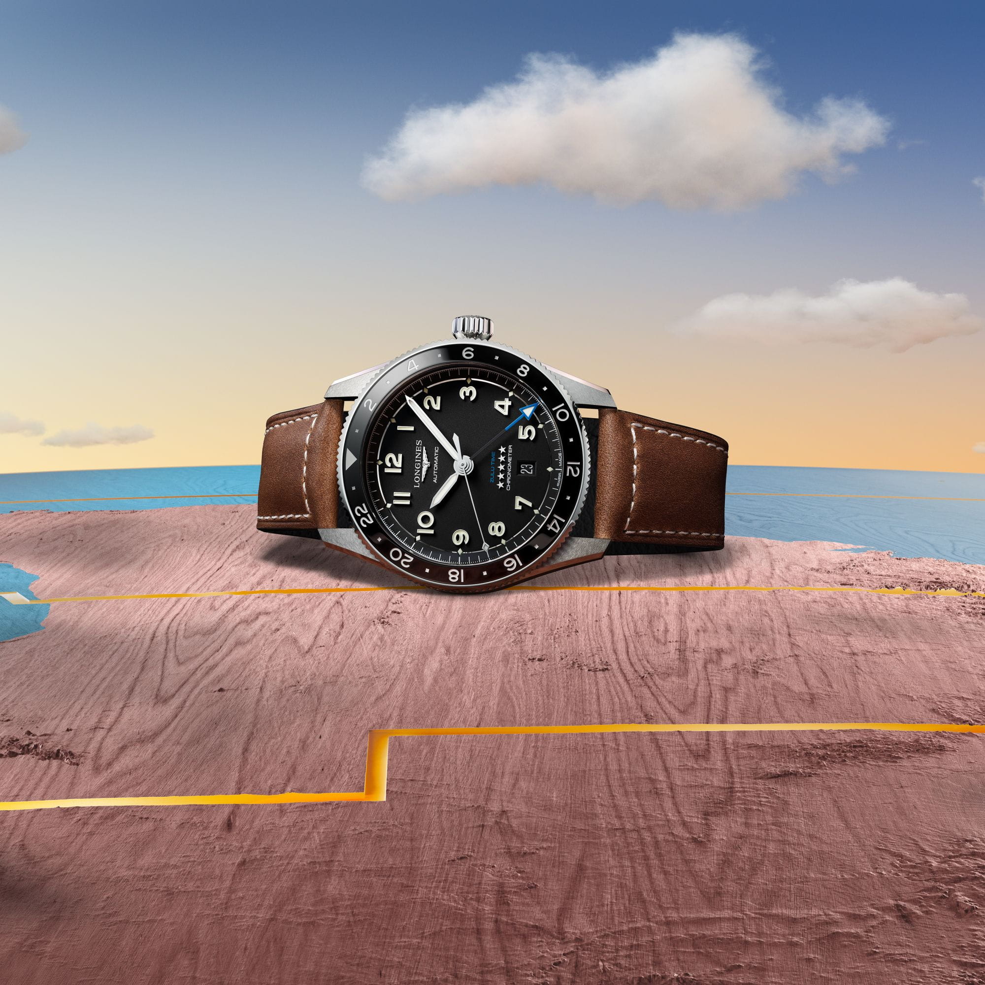 Longines Longines Spirit L3.812.4.53.2  — детали корпуса и кожаный