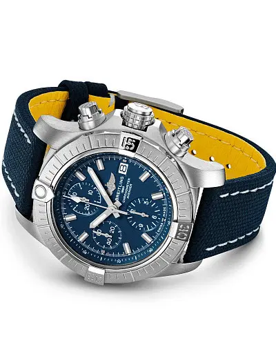 Breitling Avenger Chronograph 43 A13385101C1X1