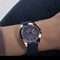 Guess GW0749L1